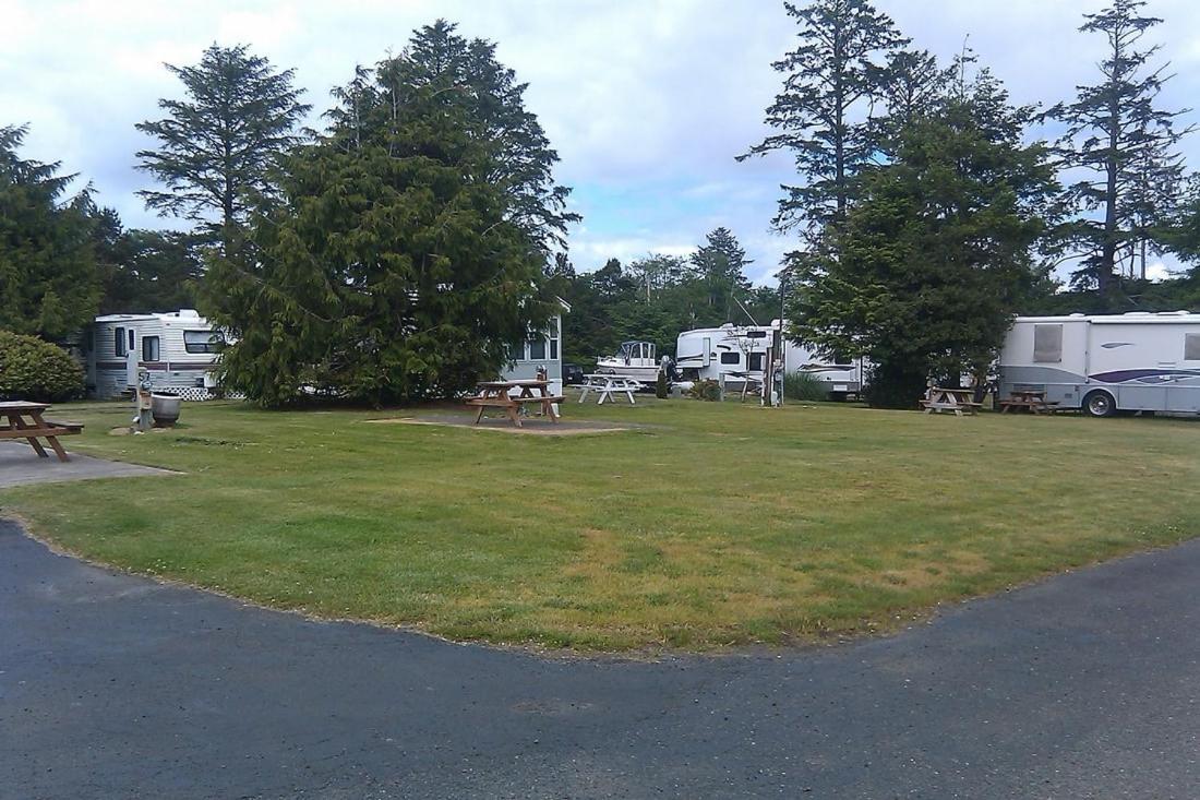Westport Rv Park And Motel Exterior photo