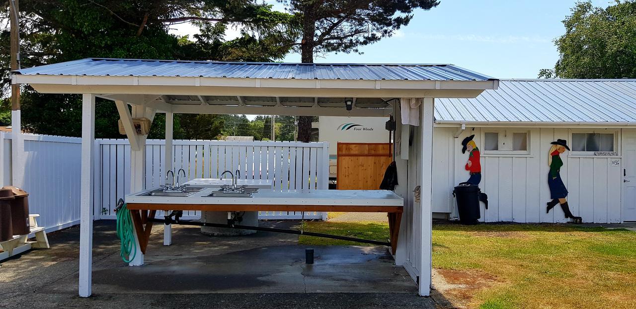 Westport Rv Park And Motel Exterior photo